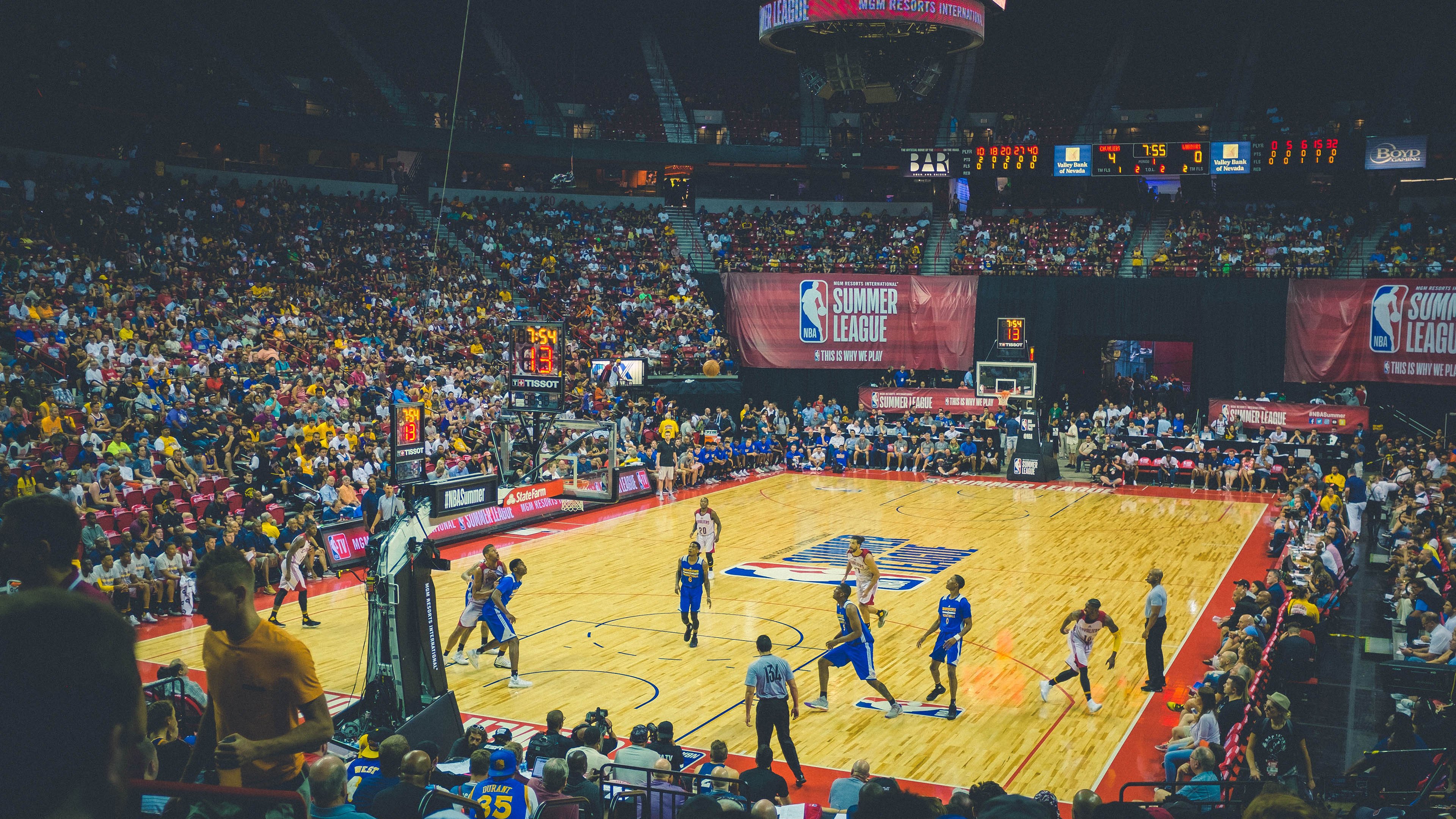 季后赛破纪录：斯托亚科维奇在一场比赛中抢断多达6次，成为“防守铁闸”！